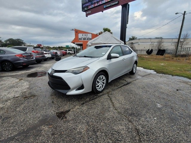 2017 Toyota Corolla LE's photo